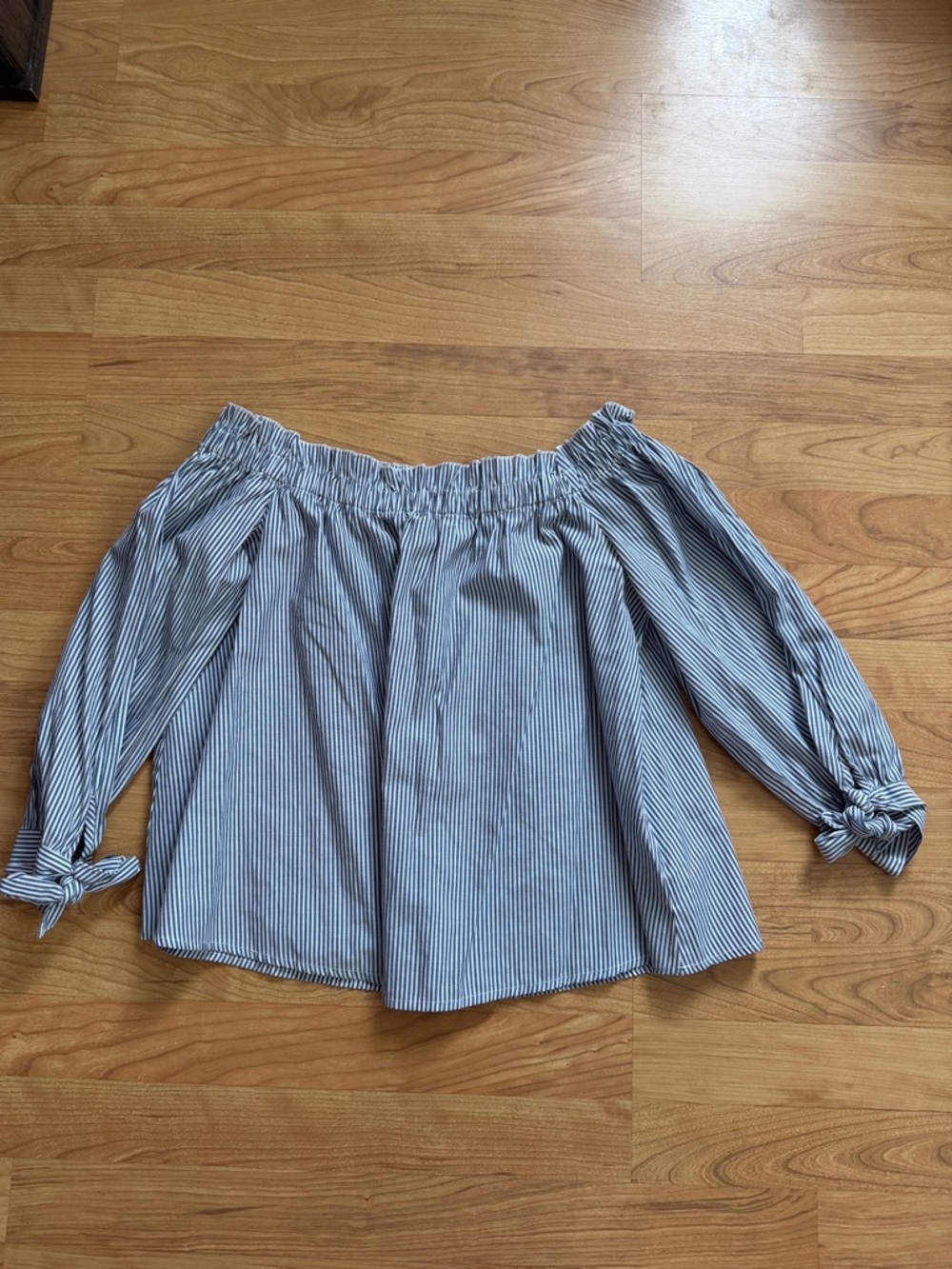 American Eagle Outfitters Blue and White Striped Off-Shoulder Top